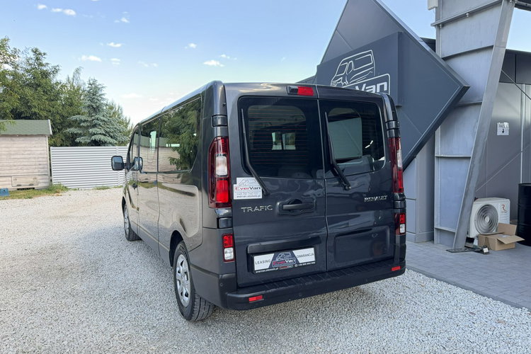 Renault Trafic long L2H1 brygadówka 9-osobowy 2.0 150KM pełna opcja 2023rok lift zdjęcie 4