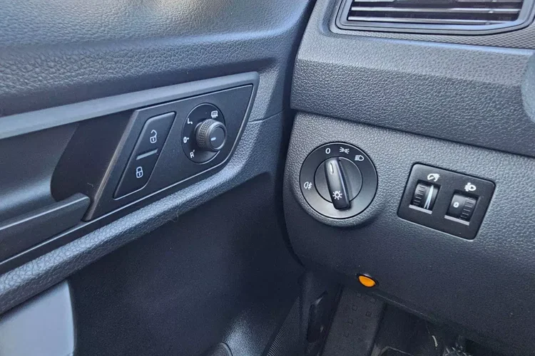 Volkswagen Caddy Long 49999zł NETTO 2.0TDi/102KM zdjęcie 20