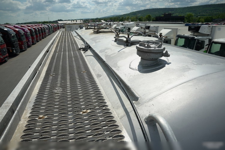 Feldbinder / CEMENTONACZEPA / 3 KOMORY / 36 000 L / SILOS / DO MATERIAŁÓW SYPKICH  / ALUFELGI zdjęcie 14