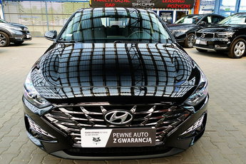 Hyundai i30 1, 5 16V Led+Tempomat GWARANCJA 1WŁ Kraj Bezwypadkowy F23% 4x2