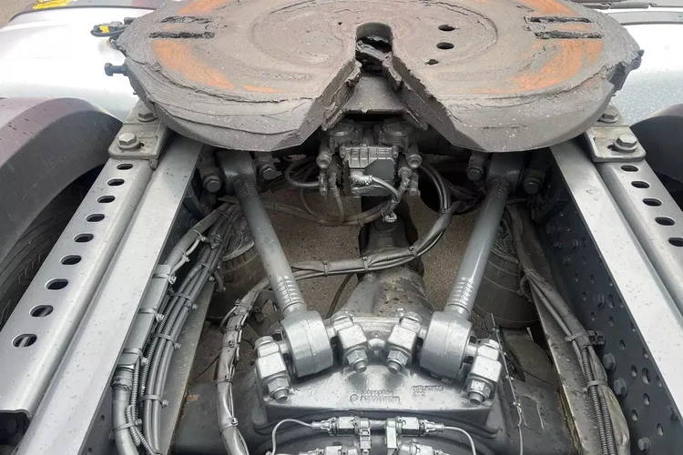 Mercedes ACTROS L prokontraktowy zdjęcie 9