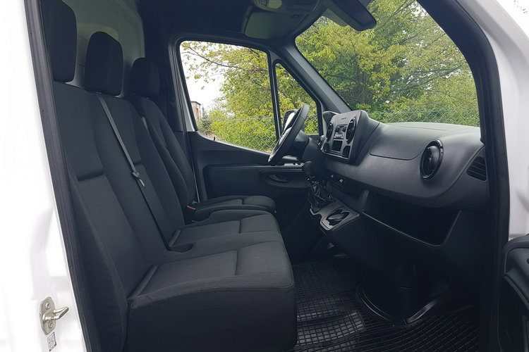 Mercedes Sprinter 8EP KONTENER 4,22x2,15x2,30 KLIMA 314CDI MANUAL 6-BIEGÓW KRAJOWY zdjęcie 26