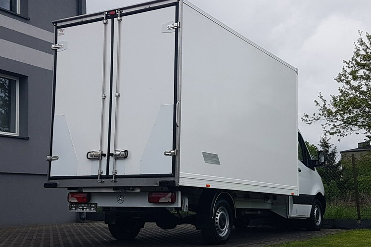 Mercedes Sprinter 8EP KONTENER 4,22x2,15x2,30 KLIMA 314CDI MANUAL 6-BIEGÓW KRAJOWY zdjęcie 29