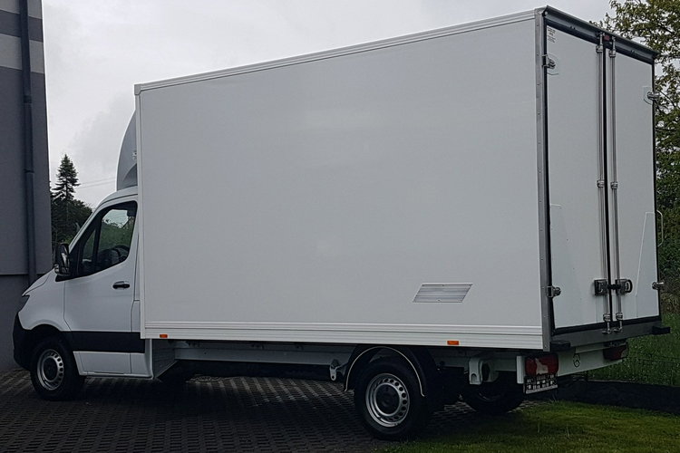 Mercedes Sprinter 8EP KONTENER 4,22x2,15x2,30 KLIMA 314CDI MANUAL 6-BIEGÓW KRAJOWY zdjęcie 3