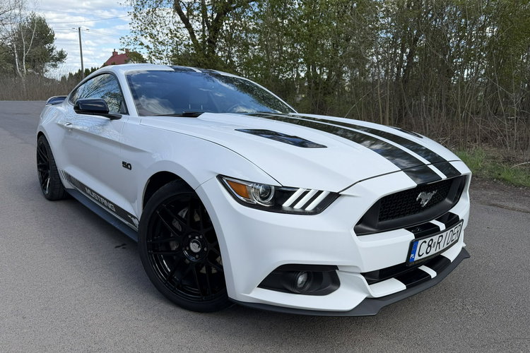 Ford Mustang 5.0 GT 69 tyś km Niski przebieg Jasna skóra zdjęcie 2