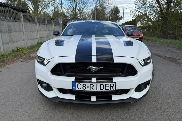 Ford Mustang 5.0 GT 69 tyś km Niski przebieg Jasna skóra zdjęcie 3