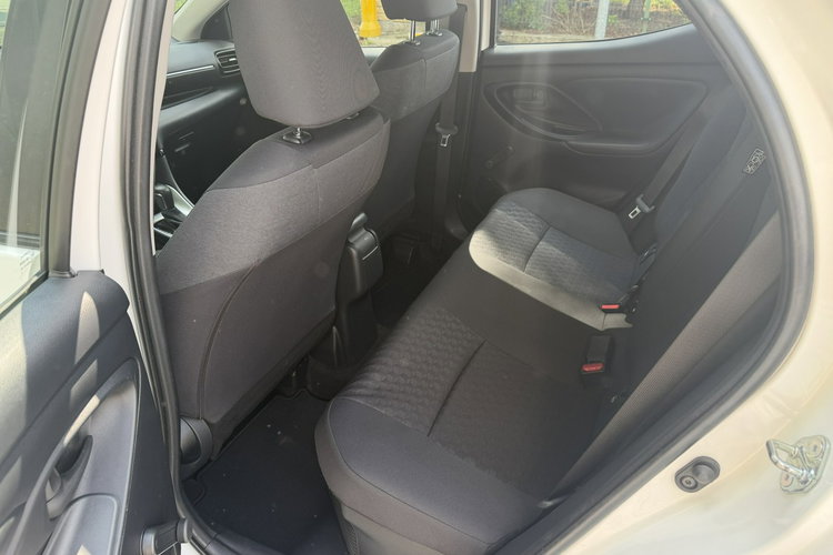 Toyota Yaris 1.5HSD 125KM Bezwypadkowy Oryginalny lakier zdjęcie 12