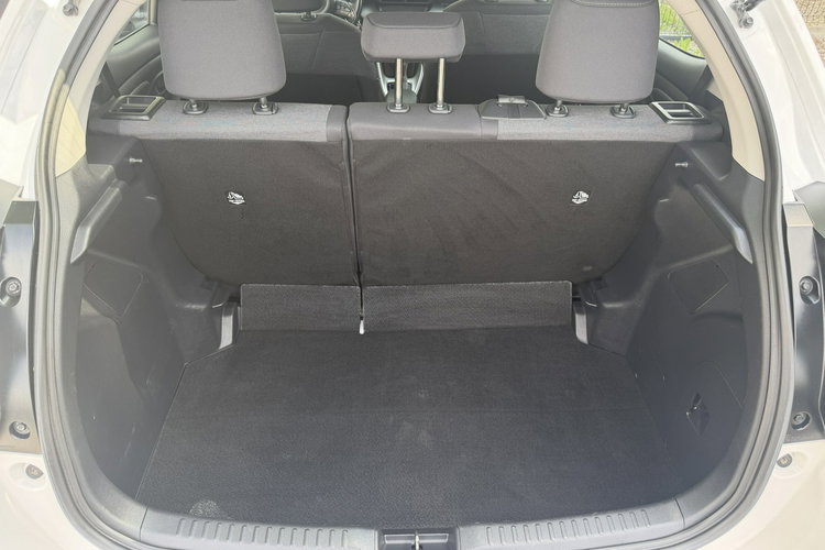 Toyota Yaris 1.5HSD 125KM Bezwypadkowy Oryginalny lakier zdjęcie 19