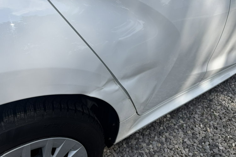 Toyota Yaris 1.5HSD 125KM Bezwypadkowy Oryginalny lakier zdjęcie 7