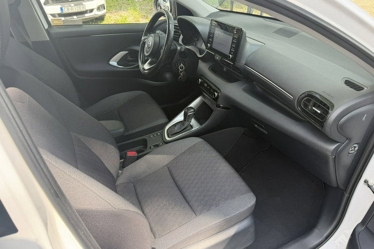 Toyota Yaris 1.5HSD 125KM Bezwypadkowy Oryginalny lakier zdjęcie 8