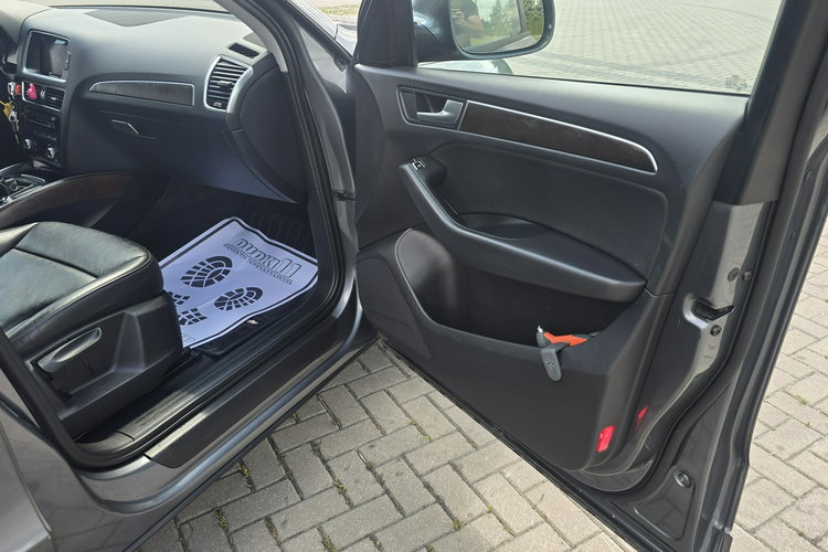 Audi Q5 2.0tdi Skóry.Navi.Klimatr 2 str.Tempomat.Alufelgi.Xenony zdjęcie 28