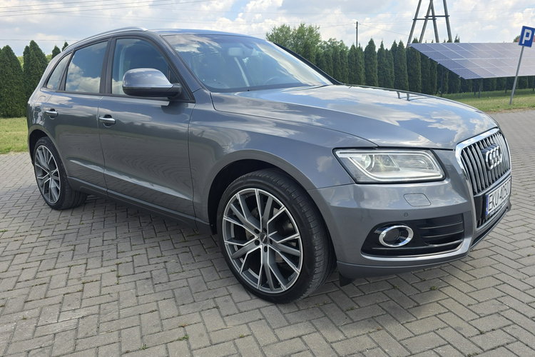 Audi Q5 2.0tdi Skóry.Navi.Klimatr 2 str.Tempomat.Alufelgi.Xenony zdjęcie 3