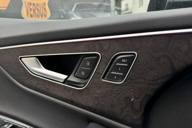 Audi Q8 S Line 2023 HUD B&Olufsen Paorama Wentyle Radar Matrixy 4xAC zdjęcie 12