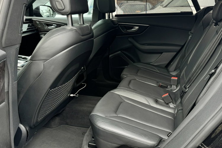 Audi Q8 S Line 2023 HUD B&Olufsen Paorama Wentyle Radar Matrixy 4xAC zdjęcie 31