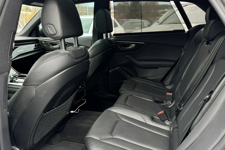 Audi Q8 S Line 2023 HUD B&Olufsen Paorama Wentyle Radar Matrixy 4xAC zdjęcie 34