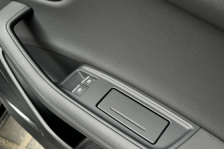 Audi Q8 S Line 2023 HUD B&Olufsen Paorama Wentyle Radar Matrixy 4xAC zdjęcie 45
