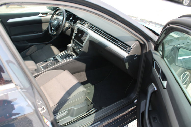 Volkswagen Passat Salon Polska Comfortline zdjęcie 26