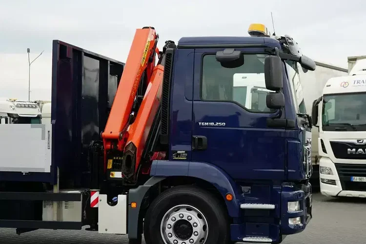 MAN / TGM / 18.250 / ACC / E 6 / SKRZYNIOWY + HDS / PALFINGER PK 12002 / WYSIĘG 14 M / PILOT zdjęcie 28