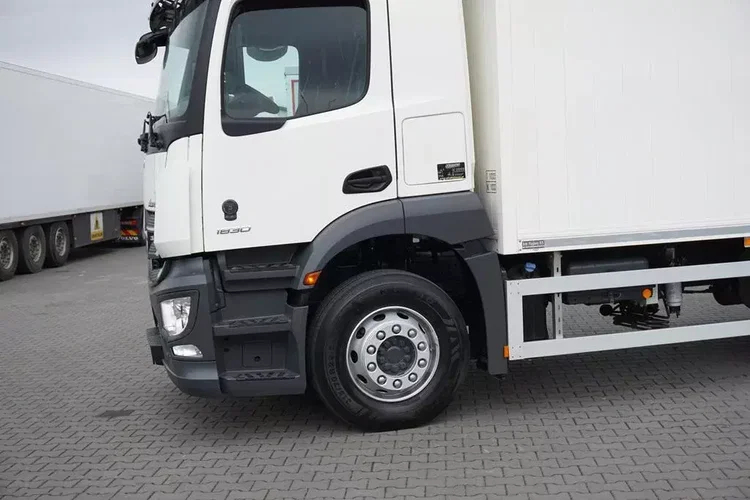 Mercedes ACTROS / 1830 / E 6 / MP 5 / KONTENER + WINDA / 16 PALET zdjęcie 18