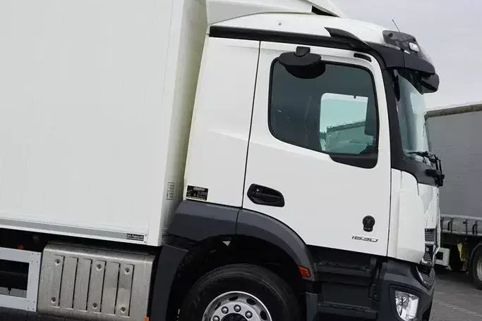 Mercedes ACTROS / 1830 / E 6 / MP 5 / KONTENER + WINDA / 16 PALET zdjęcie 23