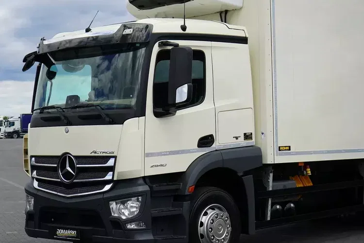 Mercedes ACTROS / 2540 / ACC / E 6 / CHŁODNIA + WINDA / 20 PALET / OŚ SKRĘTNA zdjęcie 20