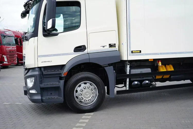 Mercedes ACTROS / 2540 / ACC / E 6 / CHŁODNIA + WINDA / 20 PALET / OŚ SKRĘTNA zdjęcie 24