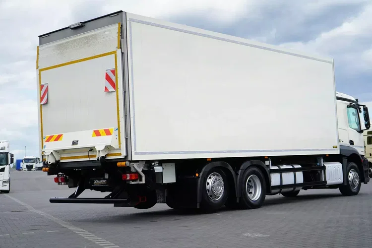 Mercedes ACTROS / 2540 / ACC / E 6 / CHŁODNIA + WINDA / 20 PALET / OŚ SKRĘTNA zdjęcie 33