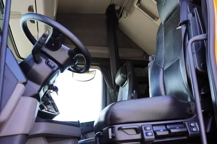 Scania / S 500 / ACC / E 6 / FIRANKA / 19 PALET / RETARDER / OŚ SKRĘTNA / PEŁNA OPCJA zdjęcie 7