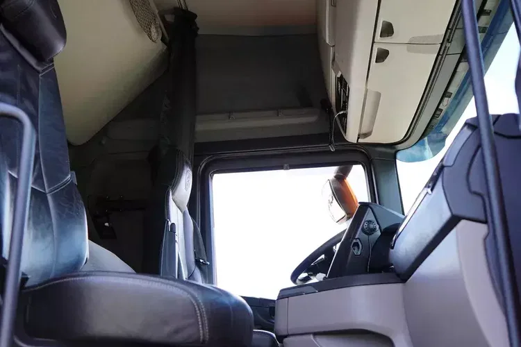 Scania / S 500 / ACC / E 6 / FIRANKA / 19 PALET / RETARDER / OŚ SKRĘTNA / PEŁNA OPCJA zdjęcie 8