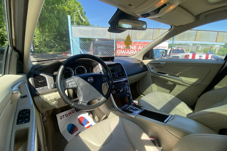 Volvo XC 60 2.4d5 automat AWD max wersja full serwis 205 koni 1.r.gwarancji zamian zdjęcie 25