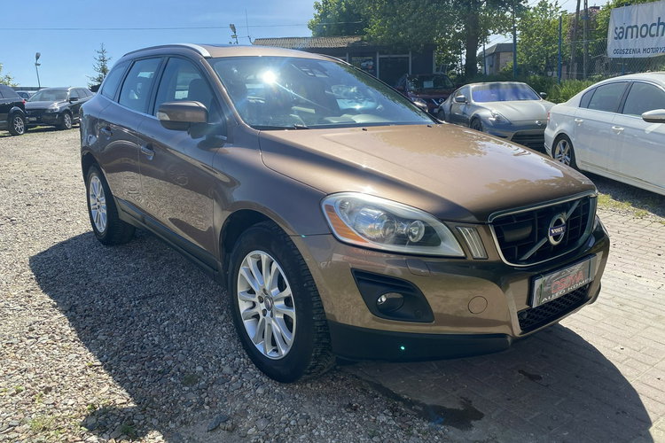 Volvo XC 60 2.4d5 automat AWD max wersja full serwis 205 koni 1.r.gwarancji zamian zdjęcie 5
