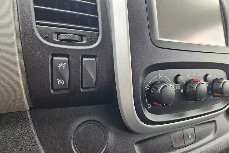 Renault Trafic Long 59999zł NETTO Brygadówka 6 osób 1.6dCi/120KM zdjęcie 22