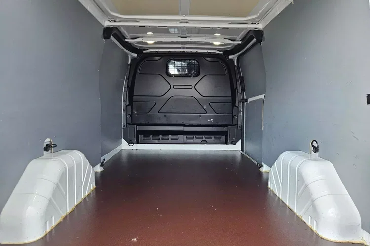 Ford transit-custom L2H1 *66900zł NETTO* 2.0TdCi/170KM zdjęcie 16