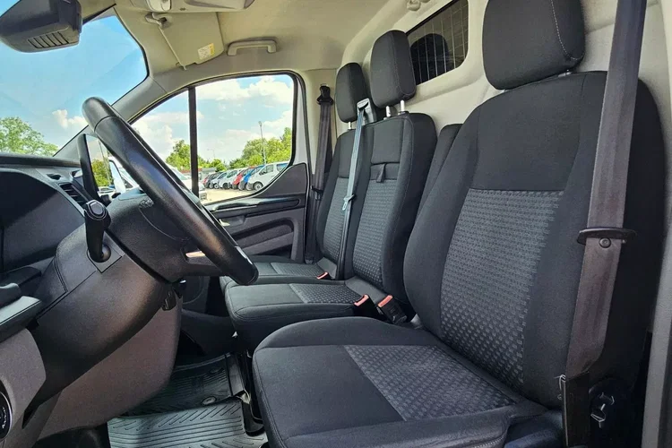 Ford transit-custom L2H1 *66900zł NETTO* 2.0TdCi/170KM zdjęcie 19