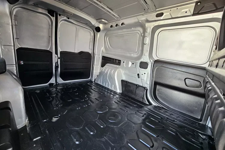 Fiat doblo Long 59999zł NETTO 1.6 mJET/105KM zdjęcie 18