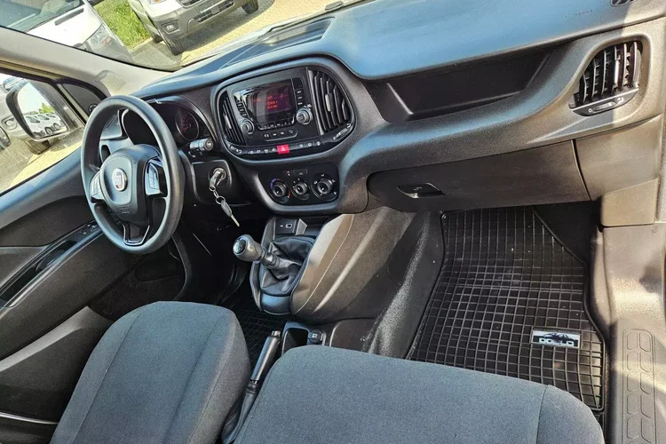 Fiat doblo Long 59999zł NETTO 1.6 mJET/105KM zdjęcie 31
