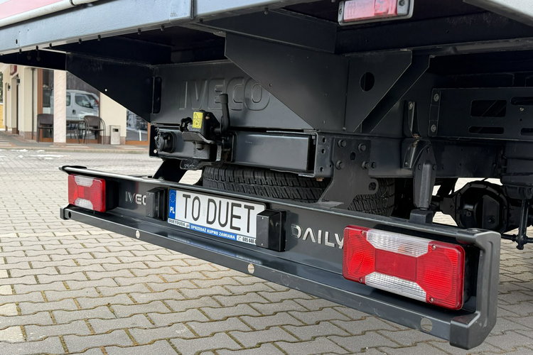 Iveco Daily 50C18 V poj.3.0 35C18 (Kat.B lub C) Brygadówka Doka 7 osób Skrzynia wywrotka zdjęcie 17