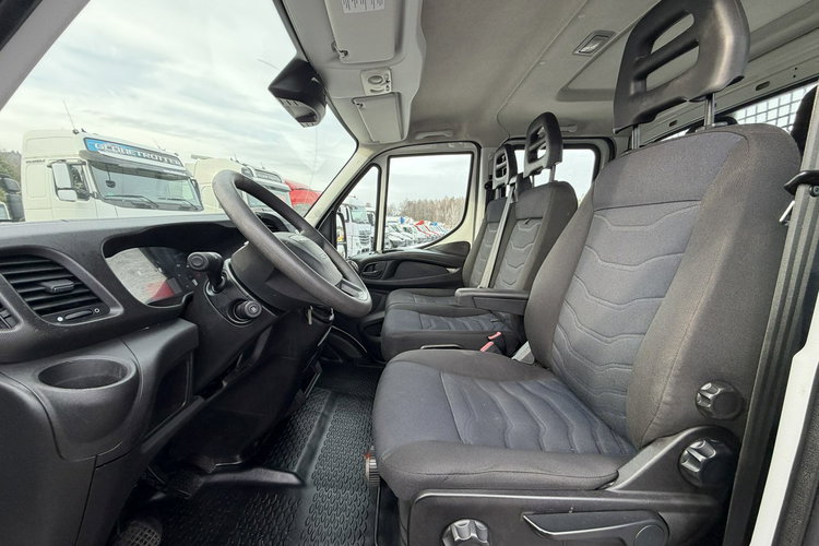 Iveco Daily 50C18 V poj.3.0 35C18 (Kat.B lub C) Brygadówka Doka 7 osób Skrzynia wywrotka zdjęcie 21