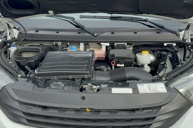 Iveco Daily 50C18 V poj.3.0 35C18 (Kat.B lub C) Brygadówka Doka 7 osób Skrzynia wywrotka zdjęcie 37