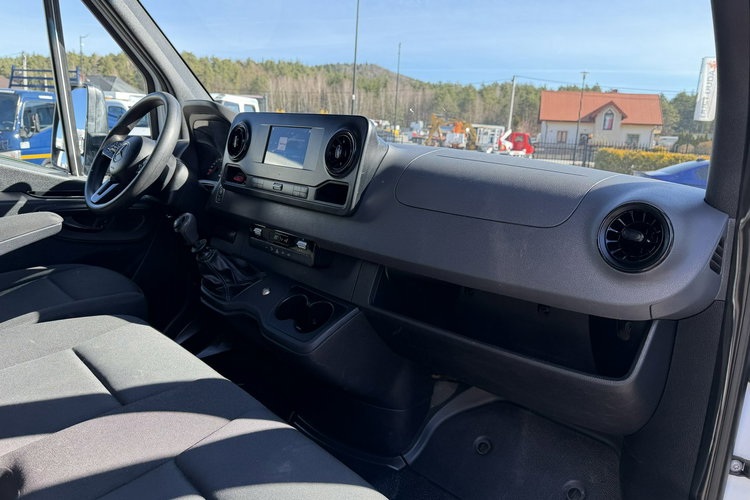 Mercedes Sprinter 319 3.0 V6 Kontener 8-Palet Winda 750kg Super Stan Unikat Iveco, Master zdjęcie 30