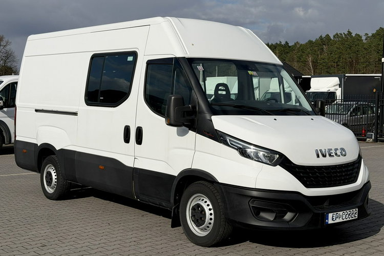 Iveco Daily 35S18 Brygadówka DOKA 7-osób Furgon l3H2 (Sprinter, Crafter, Master) zdjęcie 1