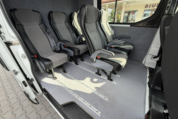 Iveco Daily 35S18 Brygadówka DOKA 7-osób Furgon l3H2 (Sprinter, Crafter, Master) zdjęcie 16