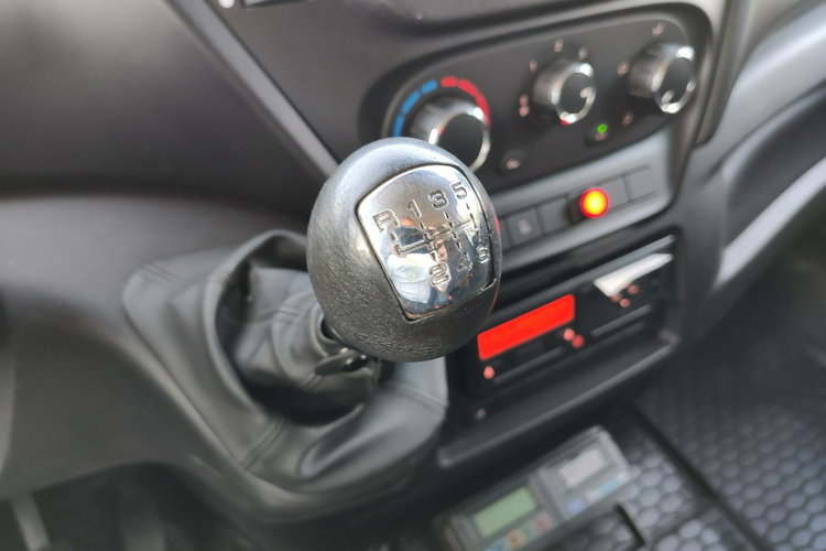 Iveco Daily 70C17 Mroźnia Ściana Grodziowa Multitemperatura Podwójny Parownik Agregat Supra 750 Boczne Drzwi+Tył Winda DHOLLANDIA zdjęcie 28