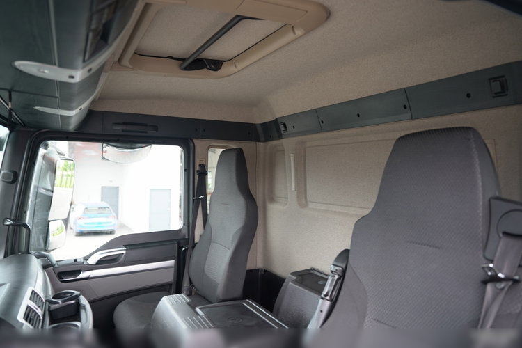 MAN TGS 35.460 / 8X4 / WYWROTKA TYLNOZSYPOWA / HYDROKLAPA / MEILLER KIPPER / AUTOMAT / OPONY 100% / PLANDEKA ELEKTRYCZNA /  EURO 6 zdjęcie 35