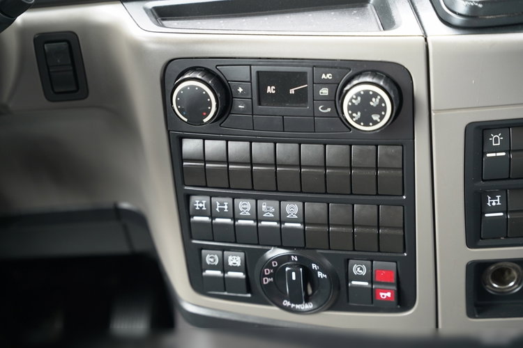 MAN TGS 35.460 / 8X4 / WYWROTKA TYLNOZSYPOWA / HYDROKLAPA / MEILLER KIPPER / AUTOMAT / OPONY 100% / PLANDEKA ELEKTRYCZNA /  EURO 6 zdjęcie 38