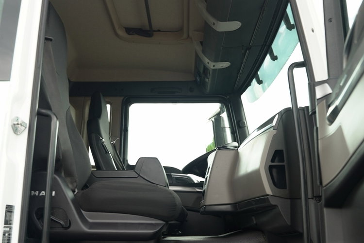MAN TGS 35.460 / 8X4 / WYWROTKA TYLNOZSYPOWA / HYDROKLAPA / MEILLER KIPPER / AUTOMAT / OPONY 100% / PLANDEKA ELEKTRYCZNA /  EURO 6 zdjęcie 45