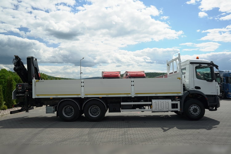 Mercedes AROCS 2636 / 6x4 / SKRZYNIOWY 7, 5 M + HDS HIAB 188 B-3 / MOCNA PODŁOGA / STEROWANIE RADIOWE / ROTATOR / EURO 6 zdjęcie 11