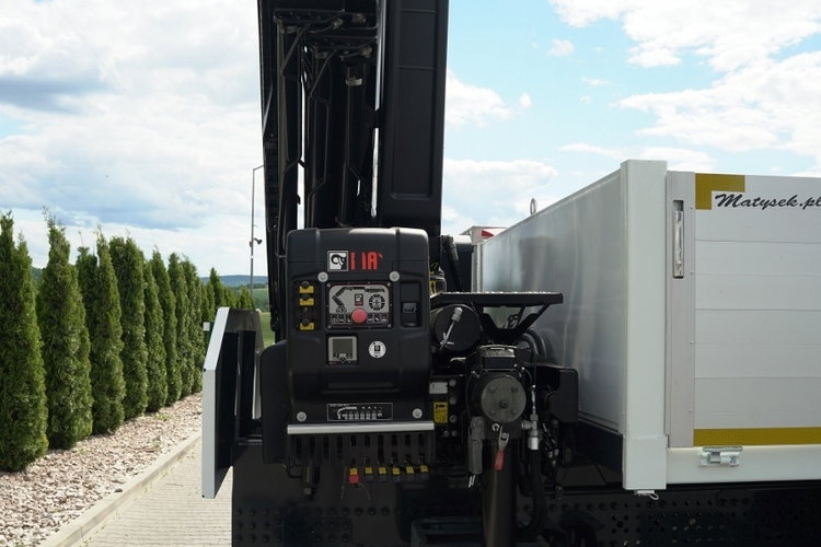Mercedes AROCS 2636 / 6x4 / SKRZYNIOWY 7, 5 M + HDS HIAB 188 B-3 / MOCNA PODŁOGA / STEROWANIE RADIOWE / ROTATOR / EURO 6 zdjęcie 22