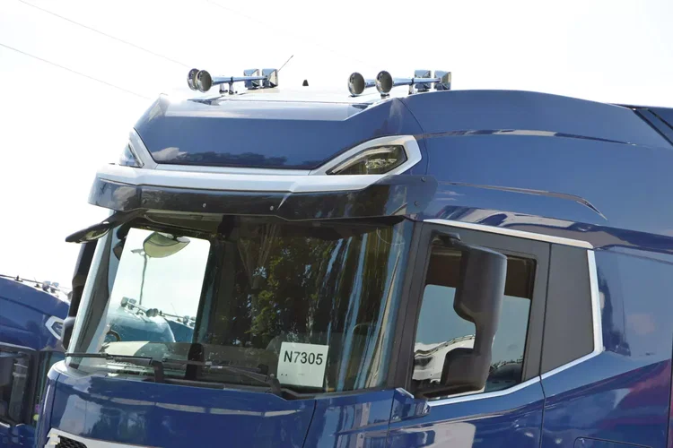 DAF XG+ 530 / ZF INTARDER / BLENDA / KLIMA POST. / MIĘDZYOSIE / FULL LED / ALUFELGI / zdjęcie 3
