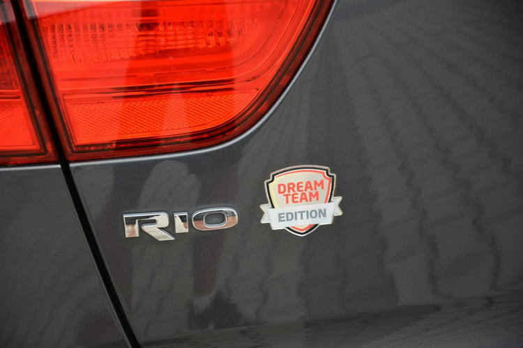 Kia Rio Klimatronic Grzane fotele Grzana kierownica Parktronic z Niemiec zdjęcie 10